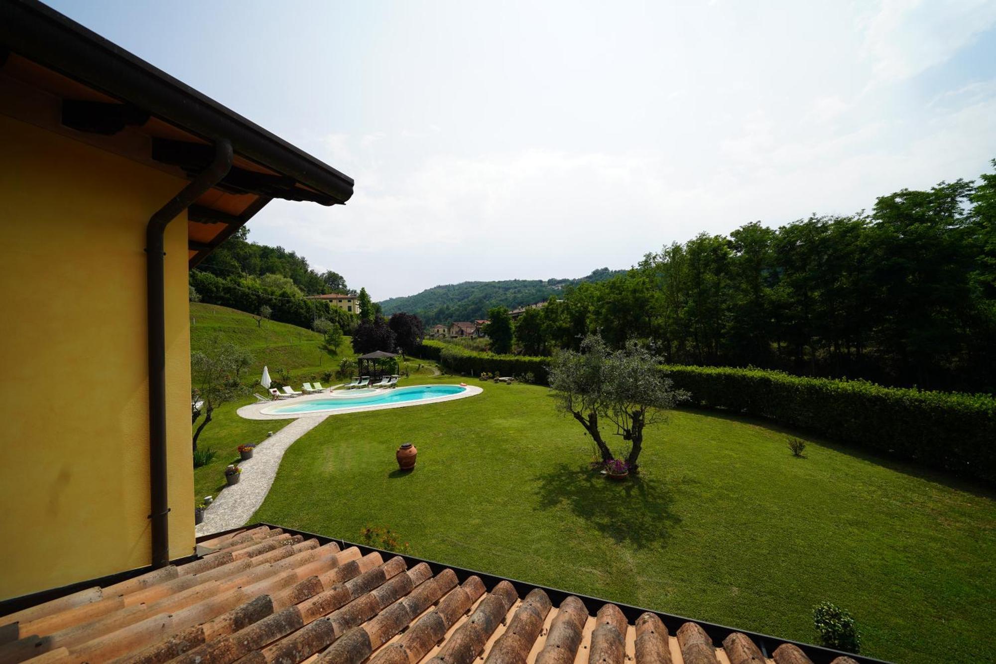 Villa Giulia Gragnola Exterior photo